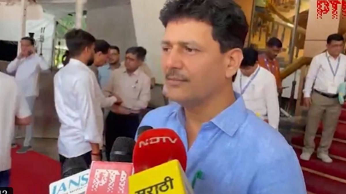 'Resorting To Physical Assault Is Not Right': Maharashtra Health Minister Prakash Abitkar After Shiv Sena Corporator Assaulted KDMC Hospital Staff - VIDEO