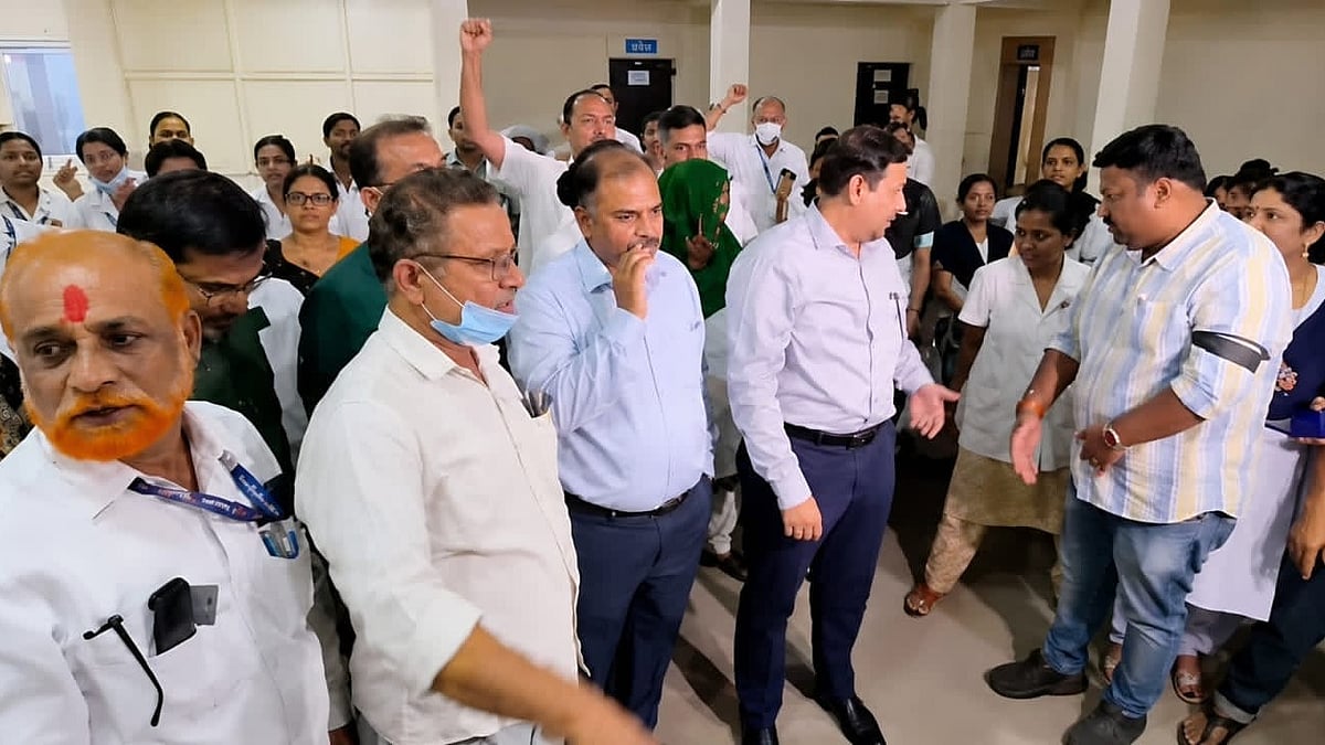 Thane Doctors Treat Arrested Sena Corporator While Protesting Assault On Medical Staff