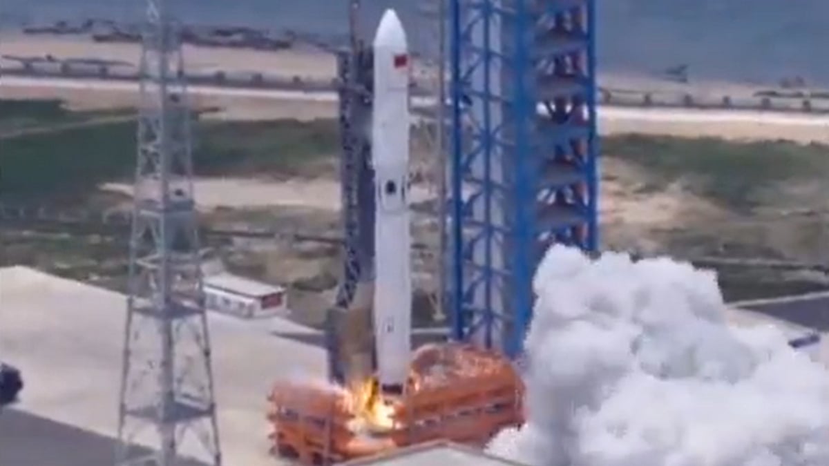 China Successfully Lands Reusable Rocket, Takes Step Towards Cheaper Space Missions