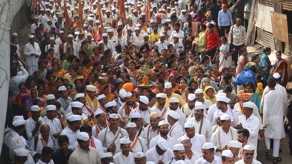 Who Were Sant Tukaram And Dnyaneshwar Maharaj? Devotees Gather In Pune With Devotional Chants And Prayers