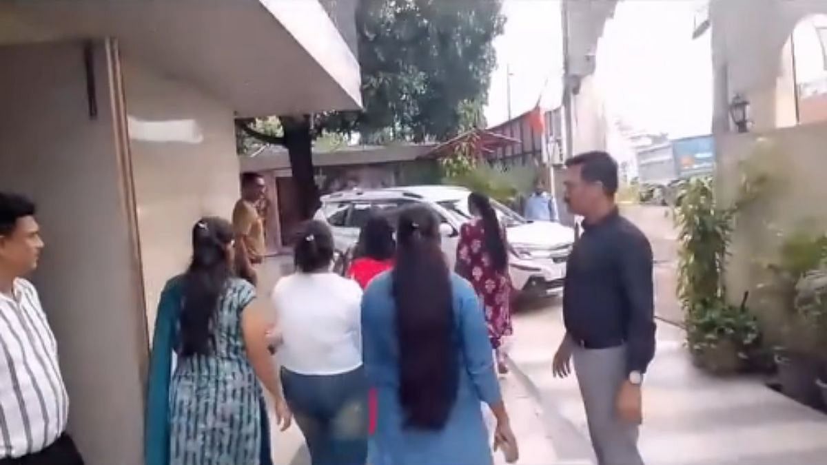 Major Human Trafficking Crackdown In Mira Road: Kashigaon Police Bust Sex Racket, Arrest Woman Accused, Rescue 2 Girls | Video