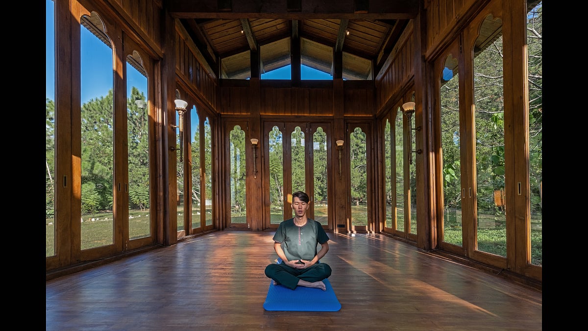 Everyone’s Ditching Regular Vacations For This ‘Glowcation’ Trend