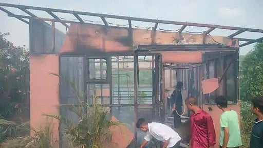 Fire Destroys Cottage At Gandhi Sagar Forest Retreat, Two Tourists Escape Unhurt In MP's Garoth