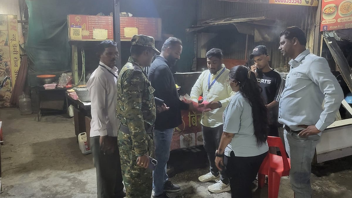 Chhatrapati Sambhajinagar: Commissioner Amol Yedge Leads Cleanliness Drive; ₹1 Lakh Fine In 2 Days