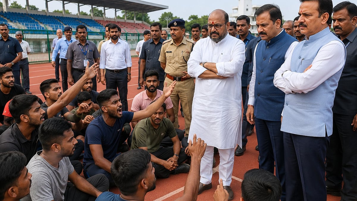 Jalgaon: Youth Protest Forced Ministers To Open Long-Delayed Sports Complex Track