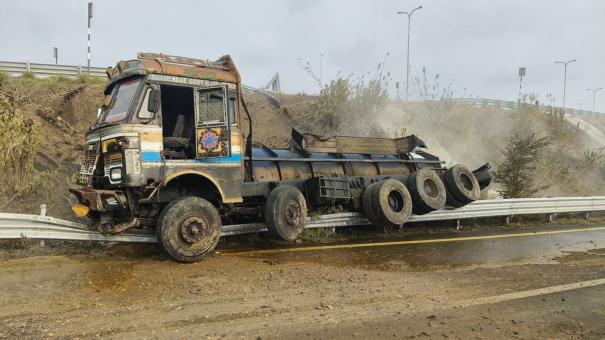 Attempt To Spit Tobacco While Driving Overturns Acid Tanker In MP's Garoth, Crops Damaged