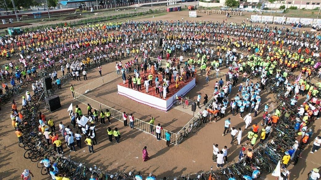 Nashik: 300 Cyclists Complete 350-km Cycle Wari To Pandharpur Ahead of Ashadhi Ekadashi
