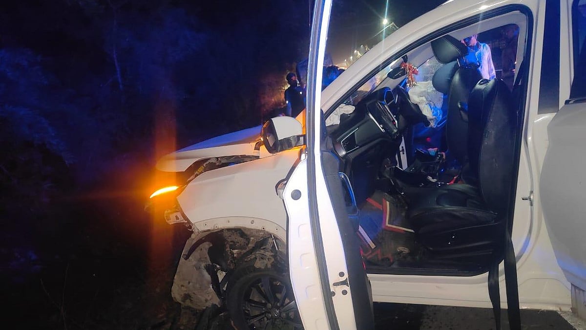 Ratlam Paediatrician, Father-In-Law Killed As Car Crashes Into Divider On Lebad–Nayagaon Highway