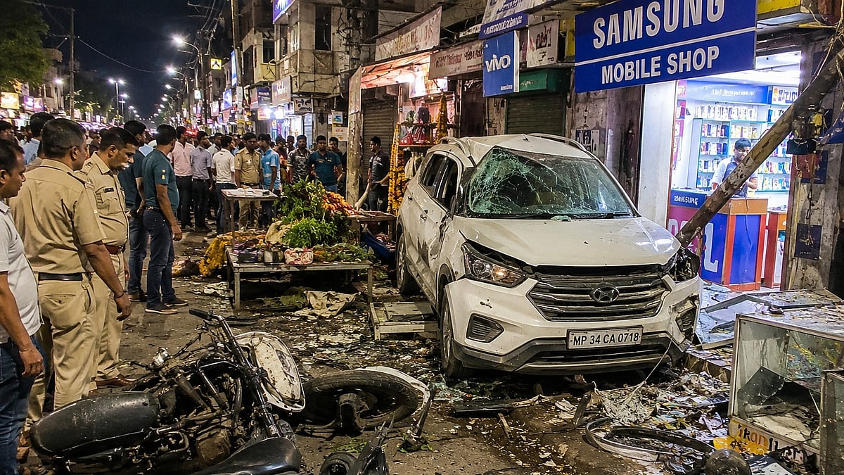 Over 10 Injured As Speeding Car Crashes Roadside In MP's Jabalpur; Driver Held