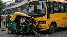 12-year-old killed in bus and e-rickshaw collision near Majlis Park Metro in Delhi