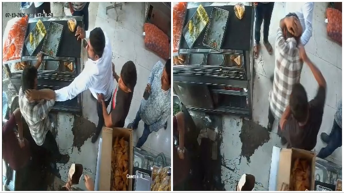 'Serve Us First!': Fight Over Who Gets Samosas First Turns Violent At Pune Sweet Shop | WATCH