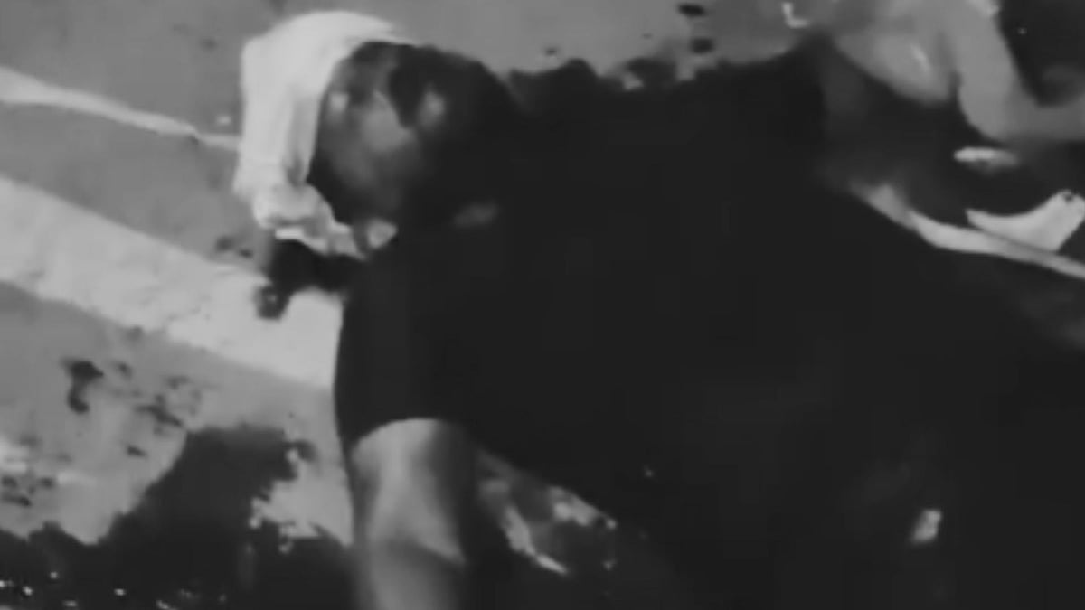 UP Shocker: Man's Hands Chopped Off With Axe After Dispute At Mahoba Petrol Pump - VIDEO