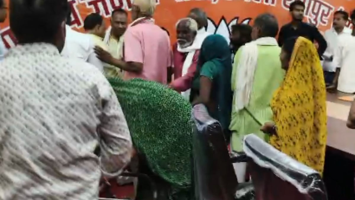 Settlement Meeting At Sheopur BJP Office Turns Violent, Councillor Assaulted -- SC/ST Act Case Registered