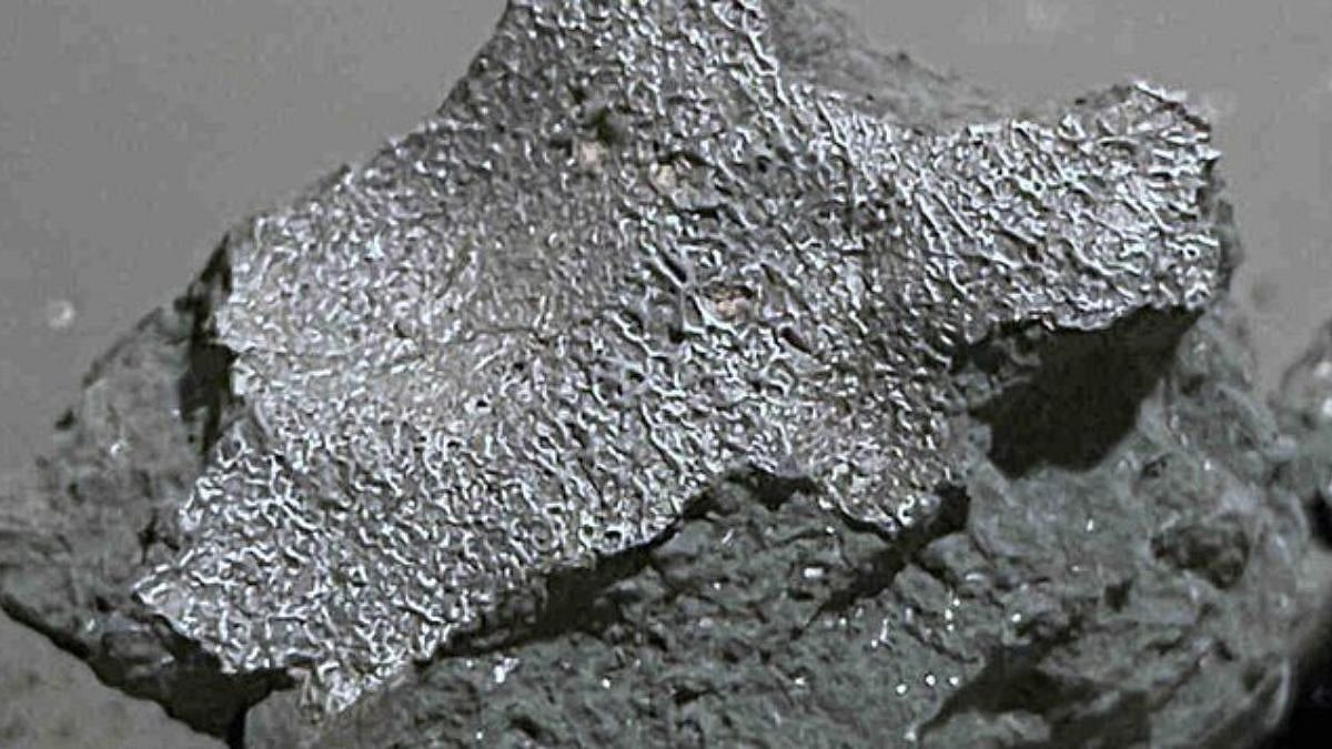 Scientists Find Rare Amino Acids In Meteorite That Crashed Into New Jersey Home