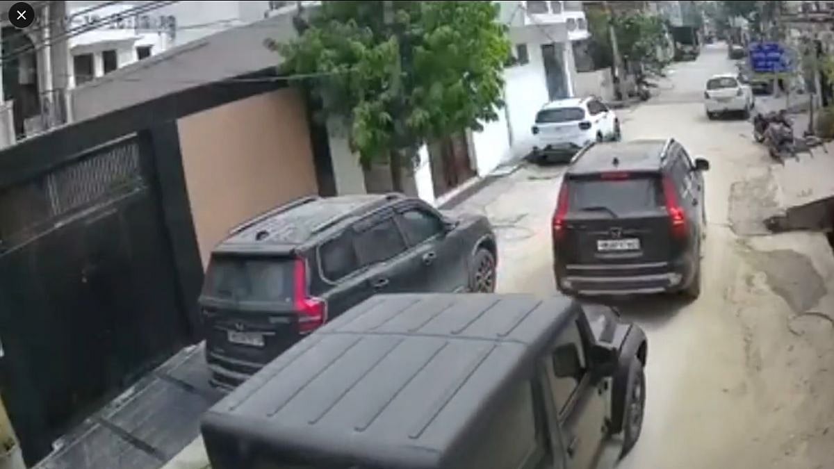 Armed Men in 20 SUVs Storm Gurugram Worksite, Demand Extortion Money From Contractor - VIDEO