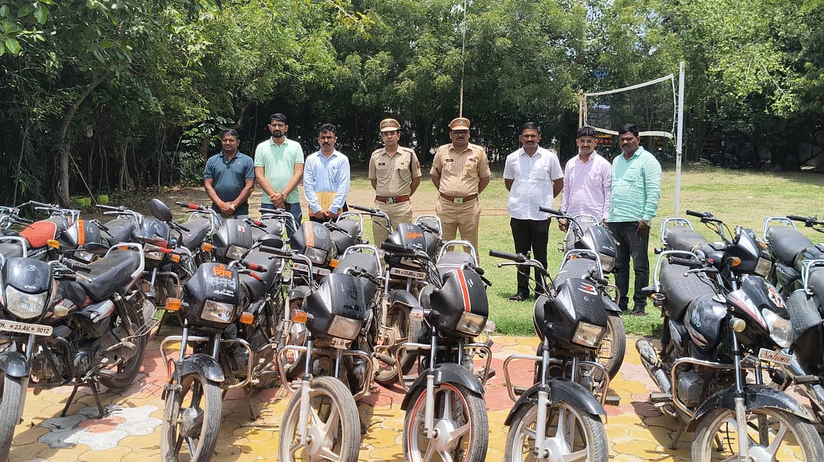 Beed Police Bust Inter-District Bike Theft Gang, Recover 29 Stolen Motorcycles Worth ₹14.9 Lakh