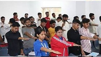 Anti-Drug Awareness Drive Held At GACC -- Students Take An Anti-Drug Pledge Under 'Nashe Se Doori Hai Zaroori 2.0' Campaign In Indore