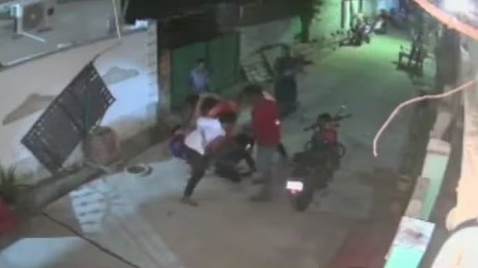 Woman Allegedly Stripped, Assaulted During Neighbourhood Dispute In Andhra Pradesh's Guntur; Police Arrest Main Accused