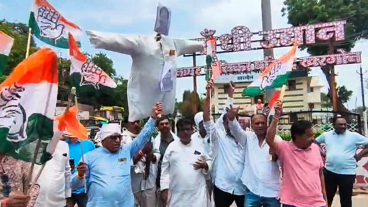 MP Farmers' Issues Spark Protest In Khargone; Minister Kansana’s Effigy Burnt