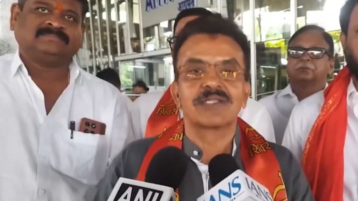 Shiv Sena Sopkeperson Sanjay Nirupam Slams Uddhav Thackeray's Ram Raksha Movement, Says 'His Party Has No Connection With Lord Ram'