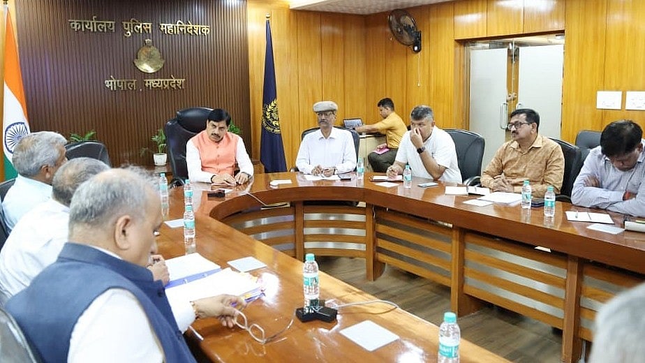 CM Mohan Yadav Asks Police To Stay Alert On Farmers' Issues, Student Protests; Announces 9,000 Recruitments