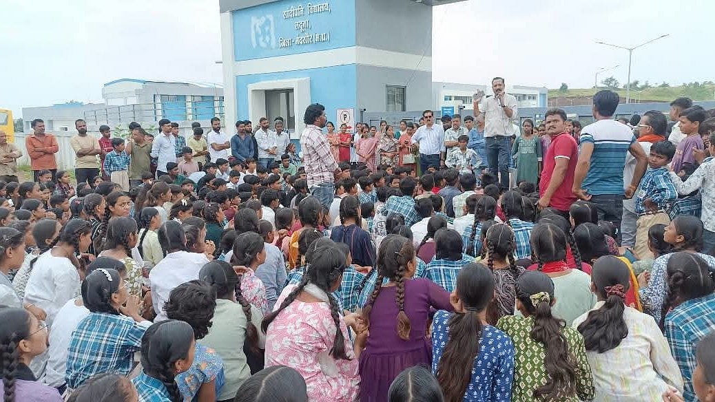 Students Abandon Classrooms, Block Road To Protest Principal's Transfer In MP's Sitamau