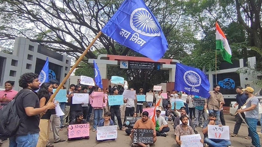 Pune: FTII Students Protest In Support Of Jantar Mantar Hunger Strike, Demand Education Minister's Resignation