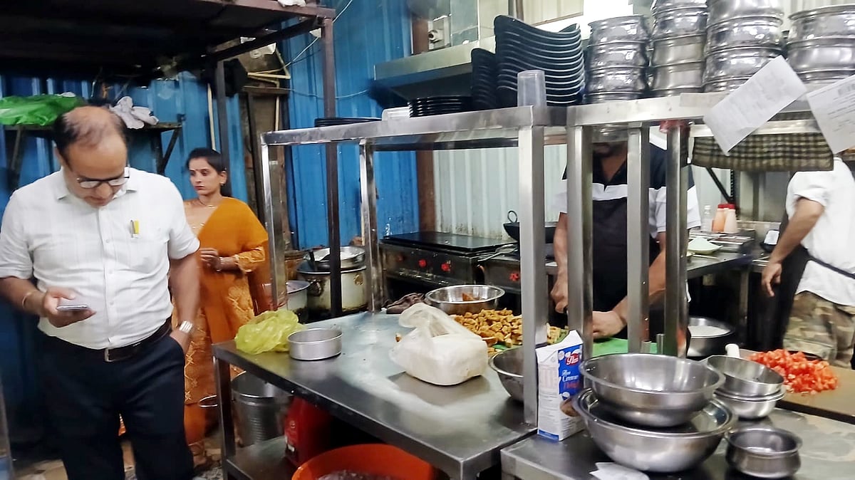 FDA Inspects Pizza Hut, Anandam Restaurant After CM Helpline Food Safety Complaints