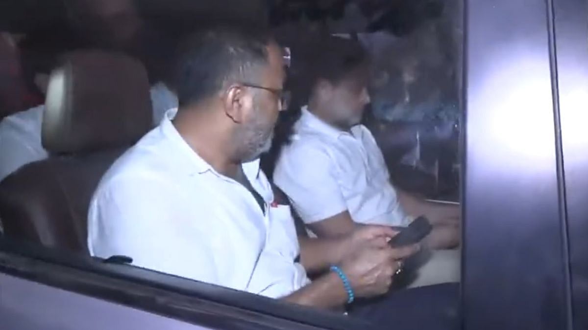 Congress Leader Rahul Gandhi Released By Delhi Police, Leaves Chhatrasal Stadium After Detention During NEET-UG Protest