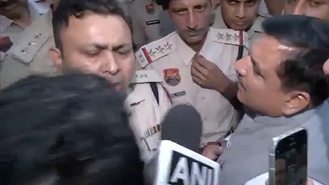 Delhi Police Block INDIA Bloc MPs' Delegation From Meeting Sonam Wangchuk at Medanta