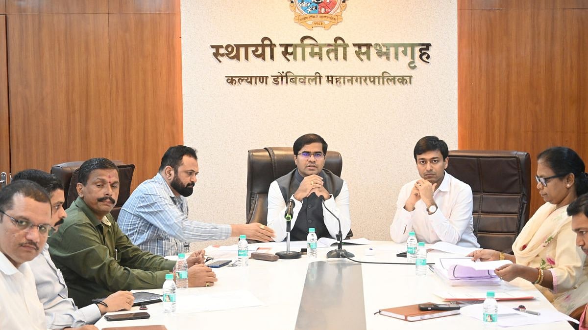 Thane Collector Dr Shrikrishna Panchal Reviews Electoral Roll Revision, Directs Officials To Take Personal Responsibility For Voter Verification
