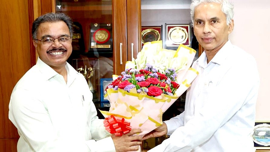 Ashok Barnwal Takes Over As Chief Secretary Of The State; Jain Relieved