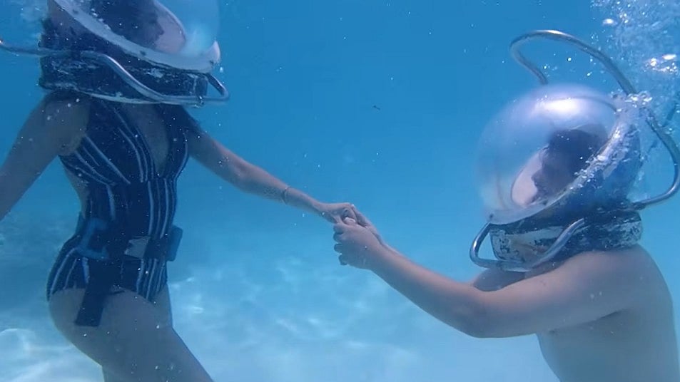 VIDEO: Karan Kundrra Goes Down On One Knee Underwater To Propose To Tejasswi Prakash In Mauritius