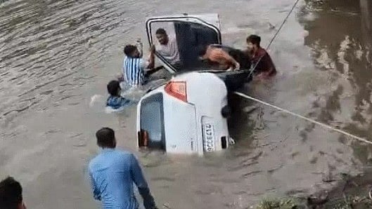 Five Friends Die After Car Plunges Into Pond In Madhya Pradesh's Rajgarh