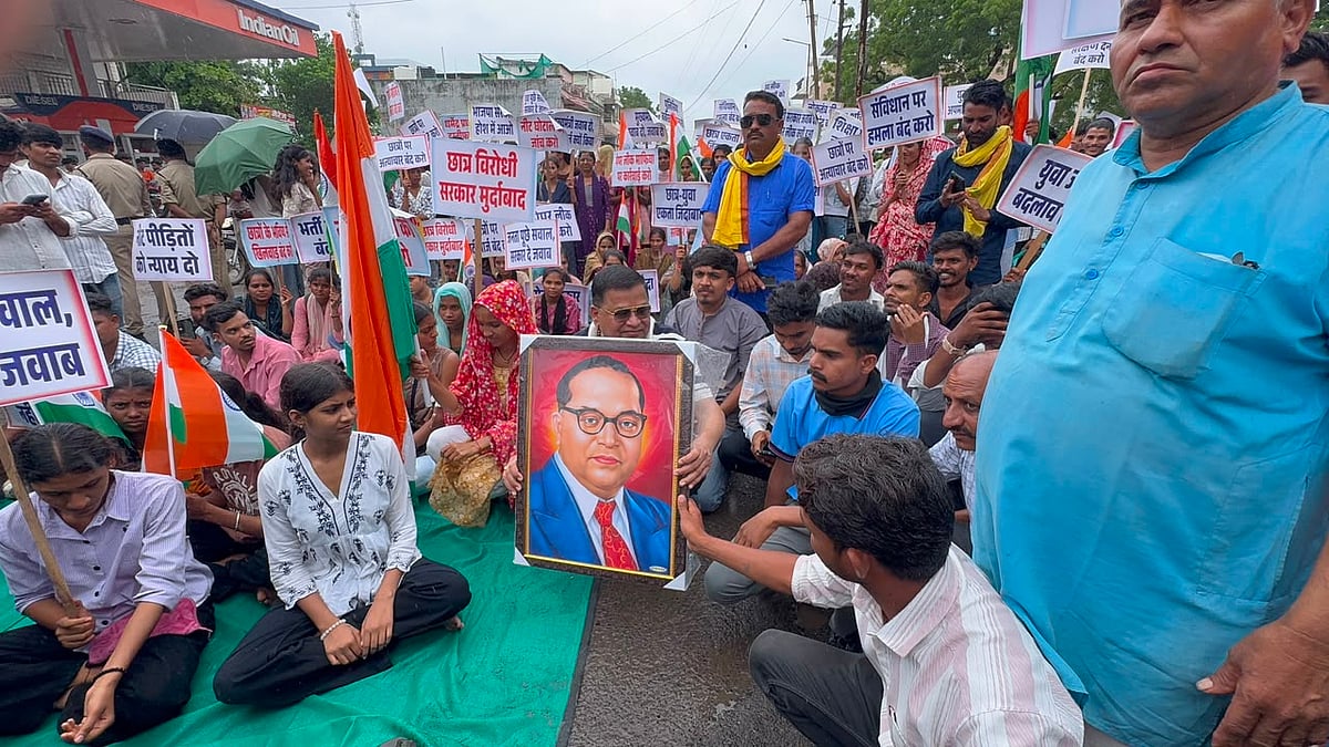Students And Youth Staged Protest Against NEET Irregularities In Aalirajpur