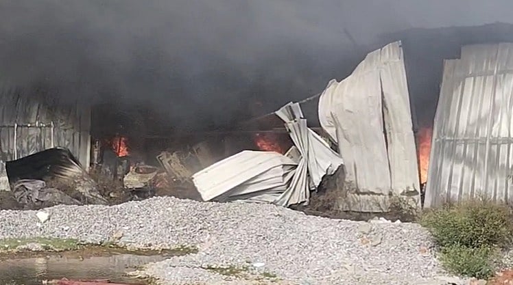 Massive Fire Breaks Out In Electronics Warehouse In MP's Gwalior; Losses Worth Crores; 50 Fire Tenders On Spot - VIDEO