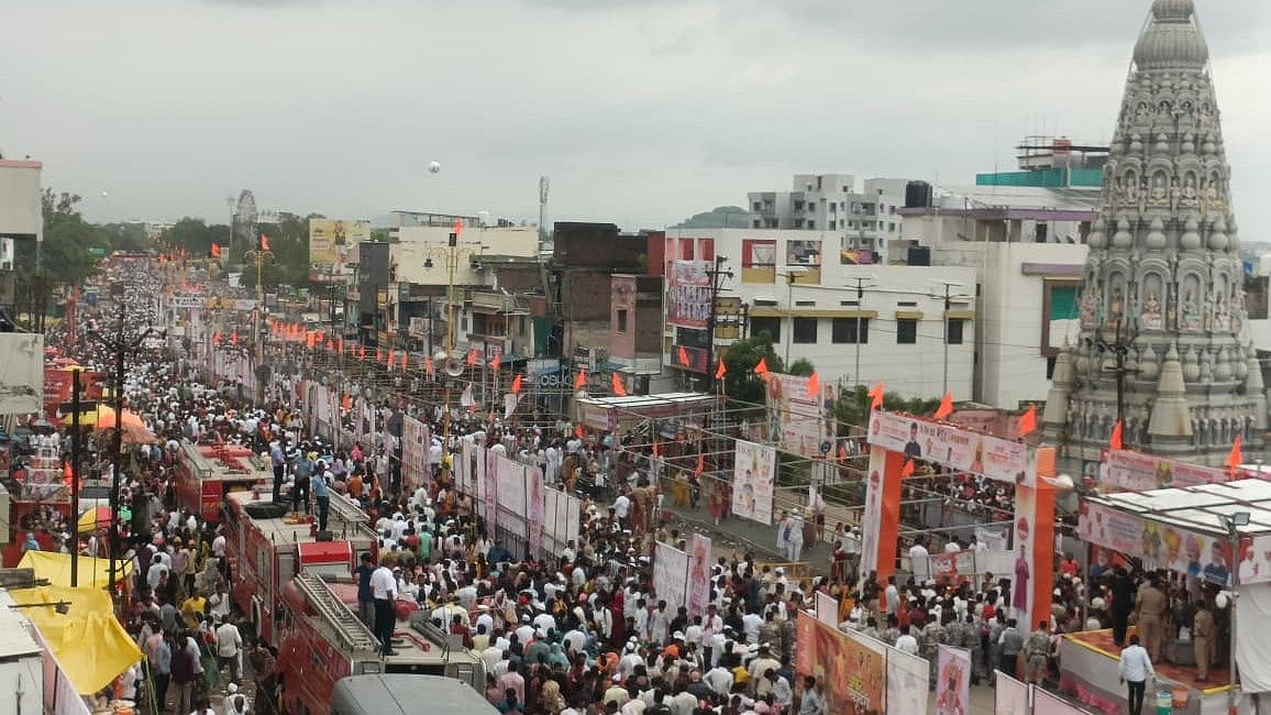 3.5 Lakh Devotees Offer Prayers At Chhota Pandharpur On Ashadhi Ekadashi