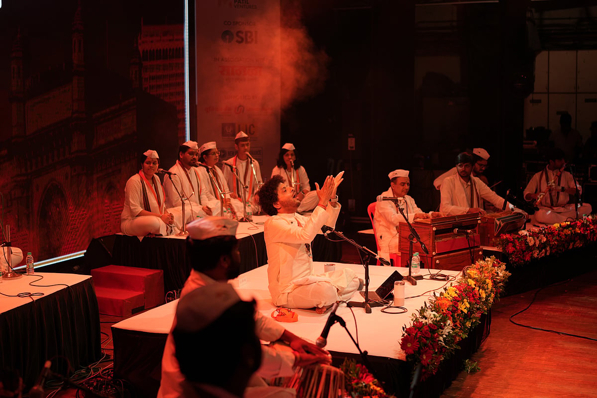 Mahesh Kale performs at his concert Abhangwari 
