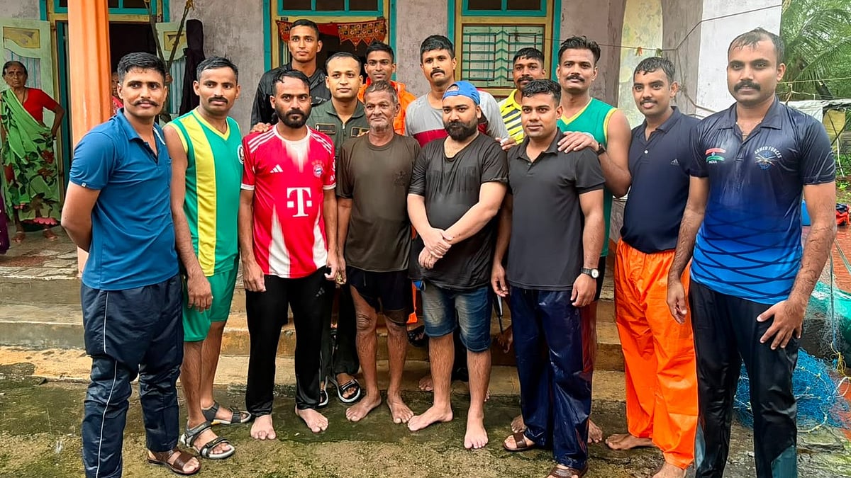 Indian Coast Guard rescues 170 amid Gujarat floods