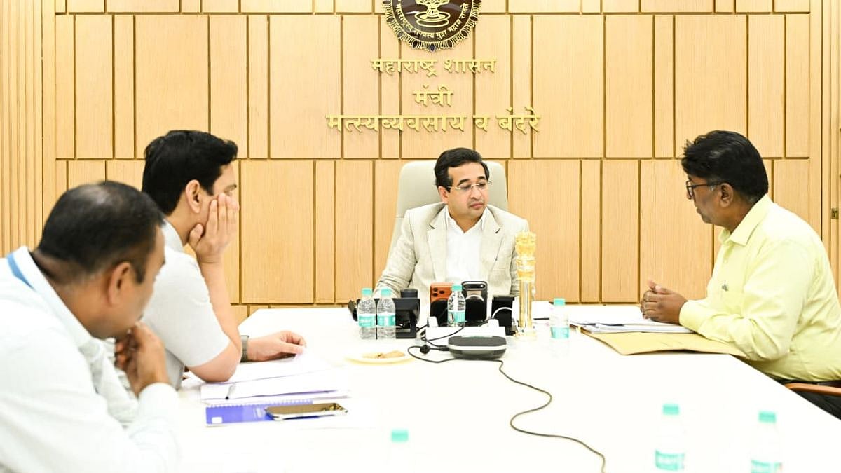 Maharashtra Minister Nitesh Rane Reviews Sassoon Dock Redevelopment, Marol Fish Market Project And Fishermen's Welfare Measures