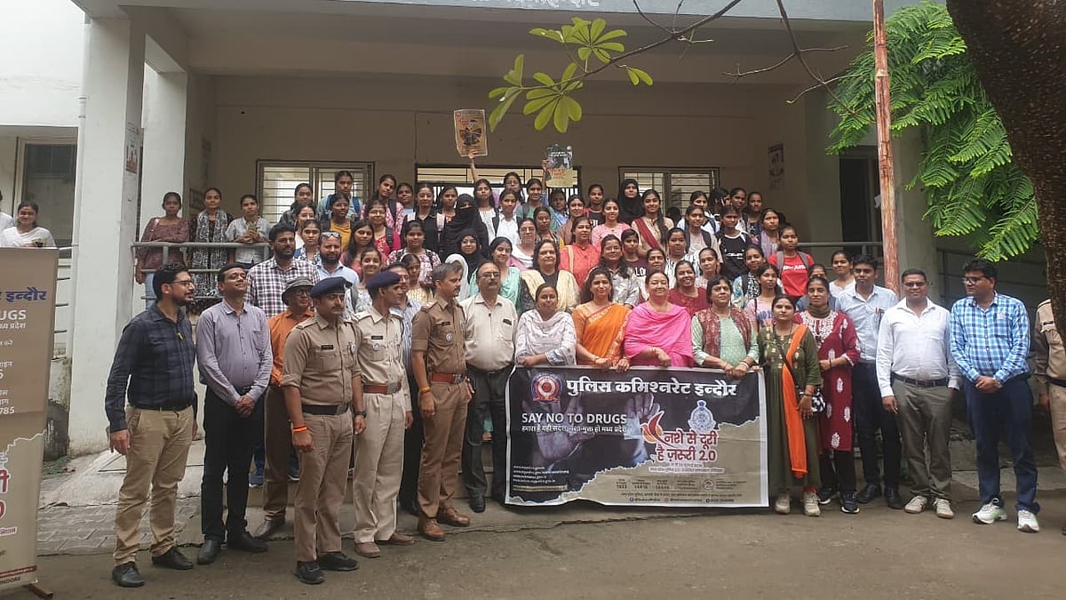 Kargil Vijay Diwas Observed At Maharani Laxmibai College With Patriotic Fervour In Indore