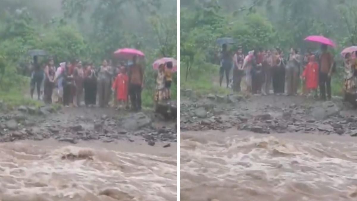 Watch: Nearly 50 Tourists Stranded At Khopoli's Zenith Waterfall After Sudden Rise In Water Level; Rescue Operation Underway 