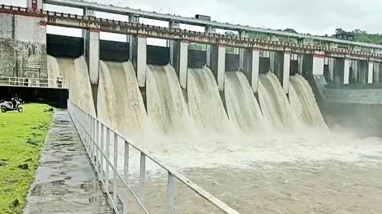 Monsoon Watch -- Seven Satpura Dam Gates Opened; Betul Wall Collapse Kills Labourer 