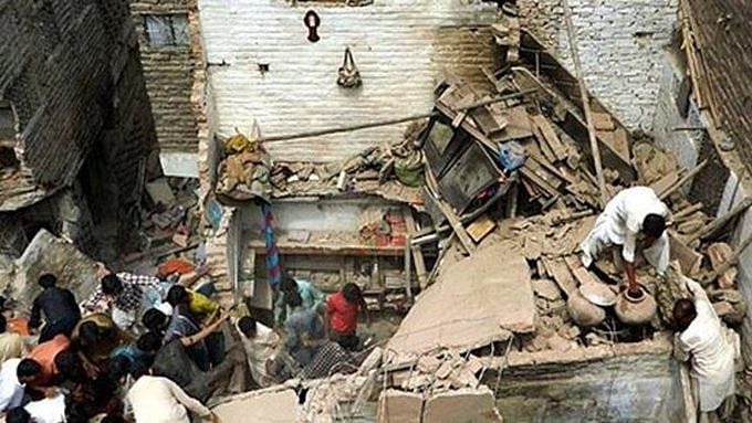 Pakistan: 11 Family Members Killed As Three-Storey House Collapses In Lahore Amid Heavy Rains