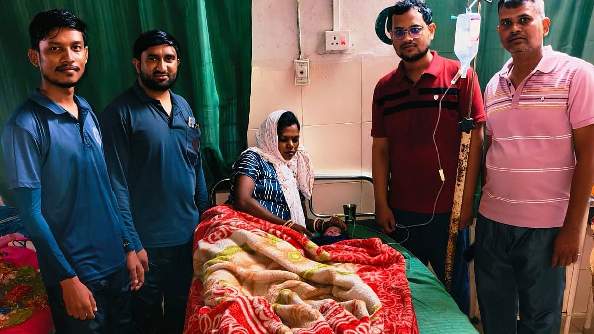 Railway Doctors Deliver Baby Aboard Shalimar Express At Amalner, Save Mother And Newborn