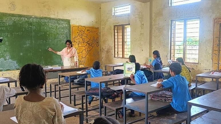 MP's 12,000 Jan Shikshaks Under Scanner For Neglecting Academic Mentoring Role