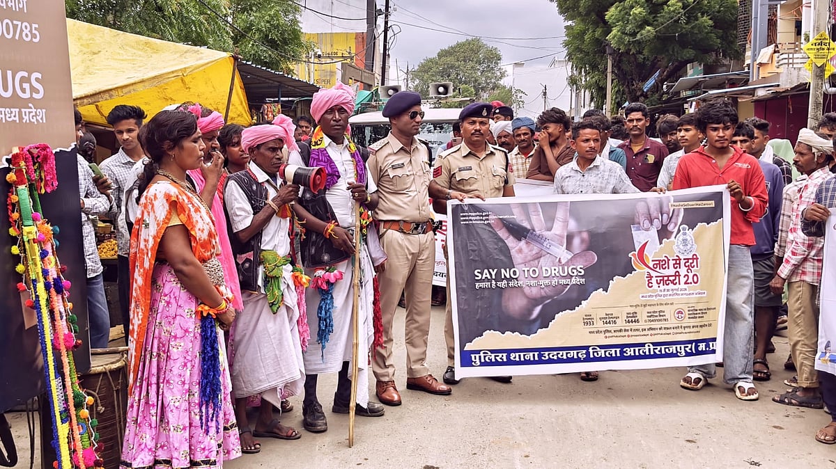 MP Police Intensify Drug Awareness Drive Across Villages, Schools In Udaigarh