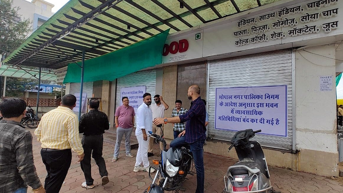 Bhopal Civic Body Launches Sealing Drive Against Illegal Commercial Establishments