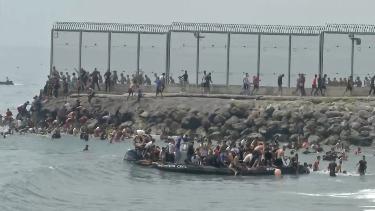 ‘Saw Migrant’s Hand Being Slashed, Saw People Die’: Migrants Who Entered Spain From Morocco Return