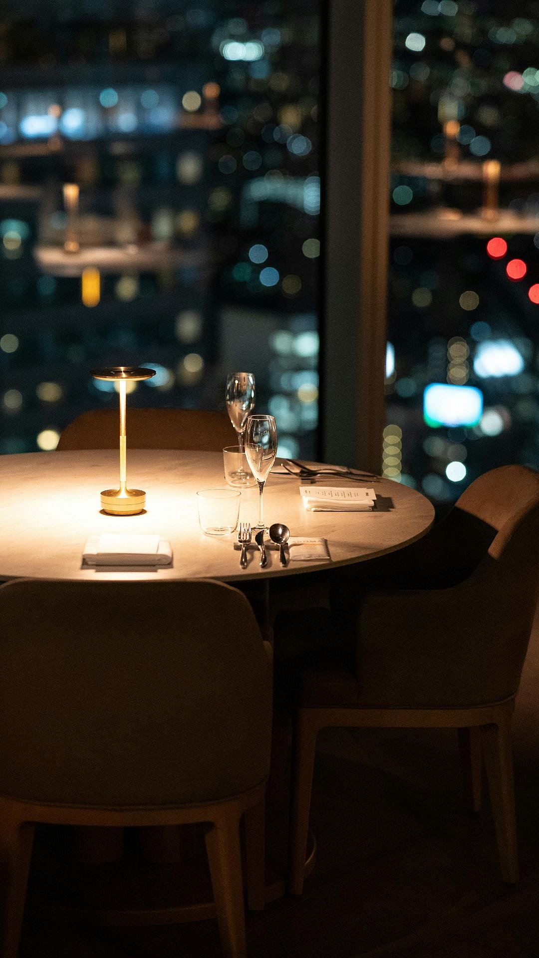 Planning Date For Your Girlfriend? Take Her To These Mumbai Restaurants On Girlfriend's Day 2026